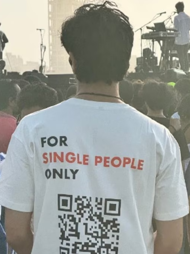 "Exclusive for Singles: T-shirt with QR Code at Ed Sheeran's Concert Goes Viral!":गर्लफ्रैंड ढूंढने का आधुनिक तरीका